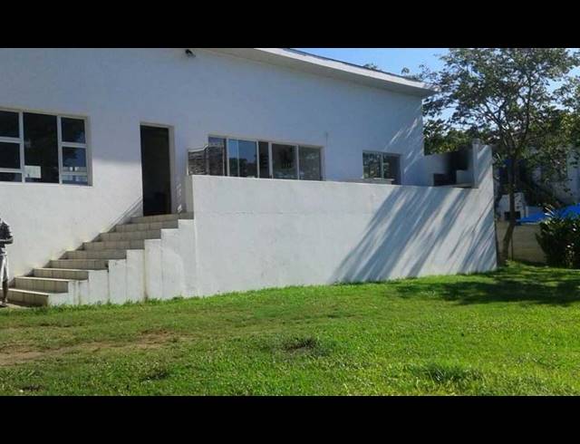 4 BEDROOM HOUSE FOR SALE IN MARGATE BEACH